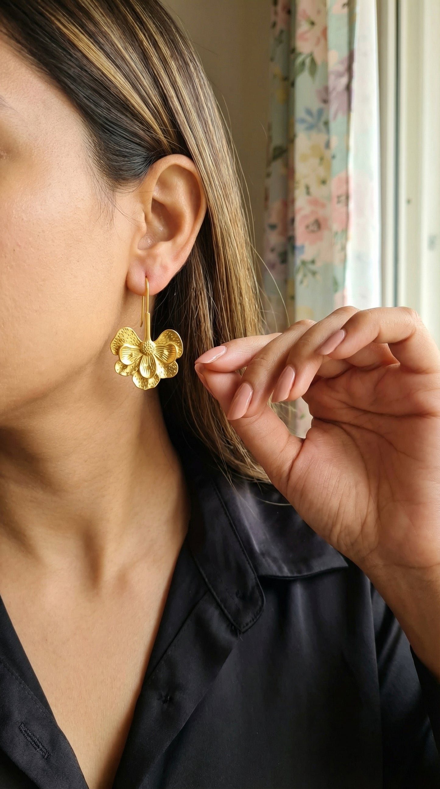Petal Muse Earrings