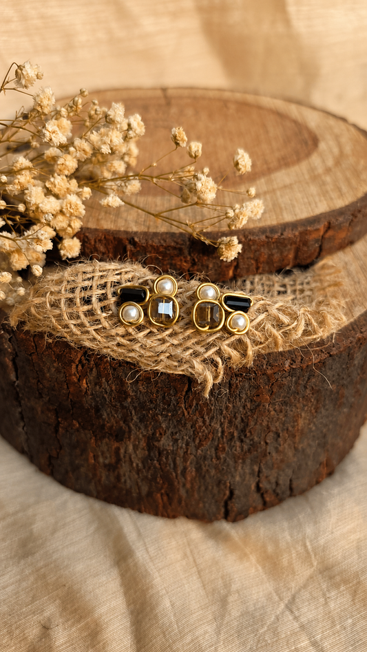 Lyra Studs