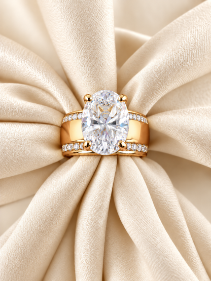 Sia Oval Ring