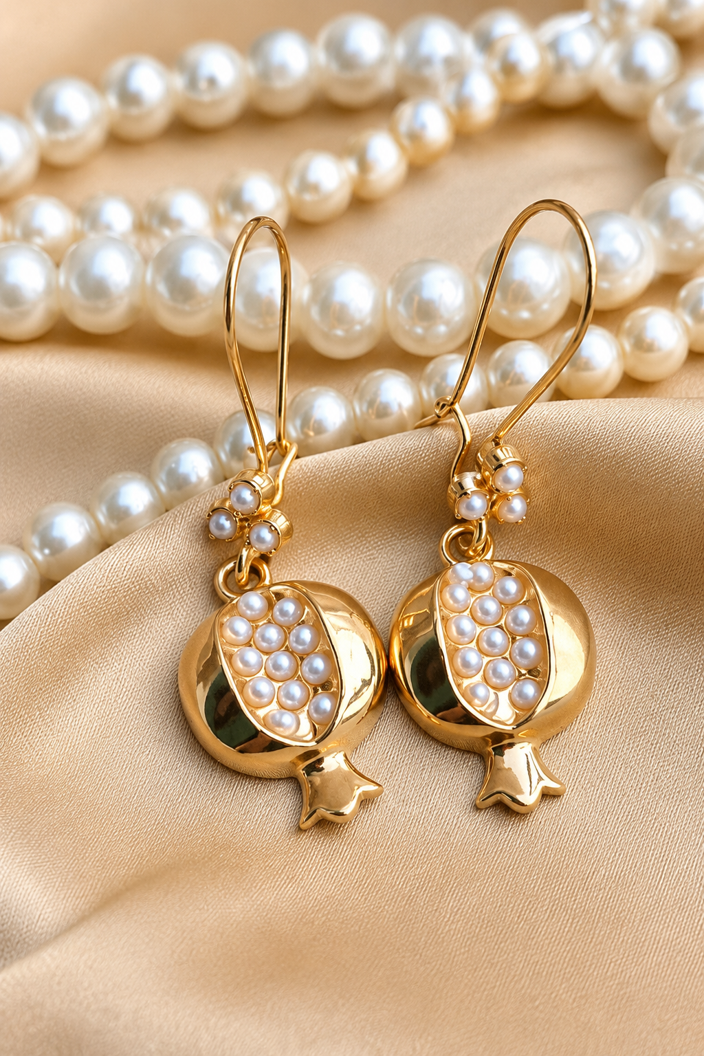 Pomona Pearl Earrings