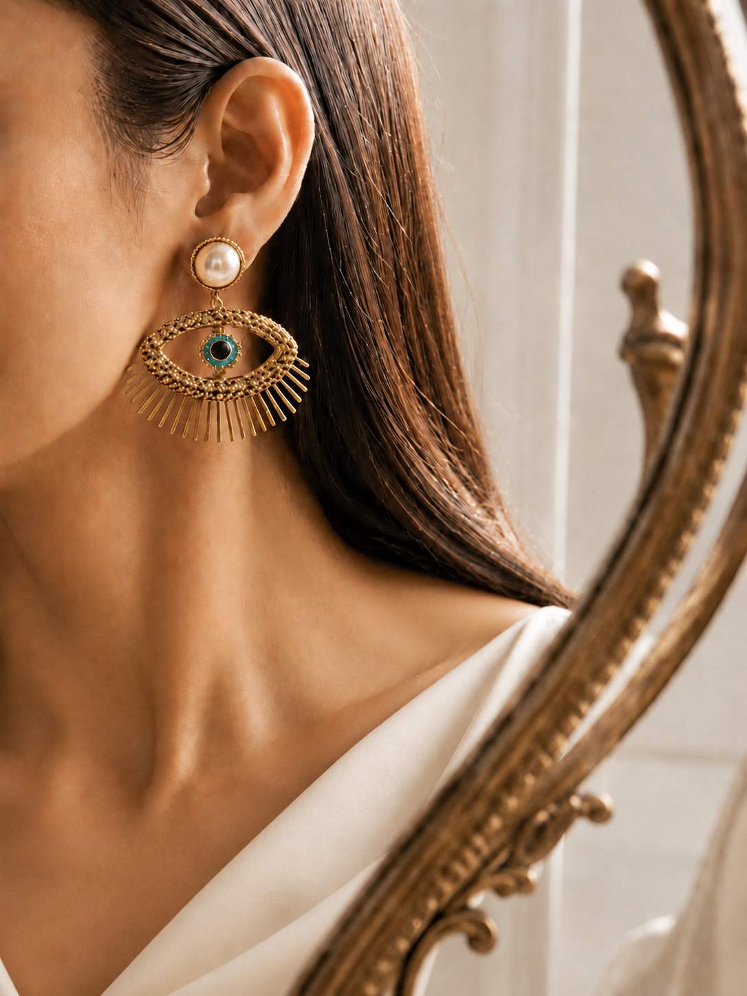 Manor Eye Earrings