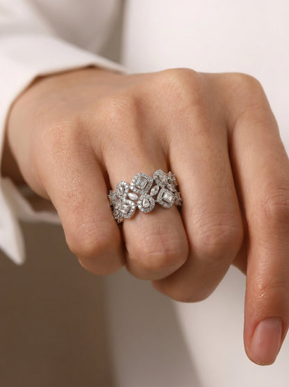 Luna Spark Ring