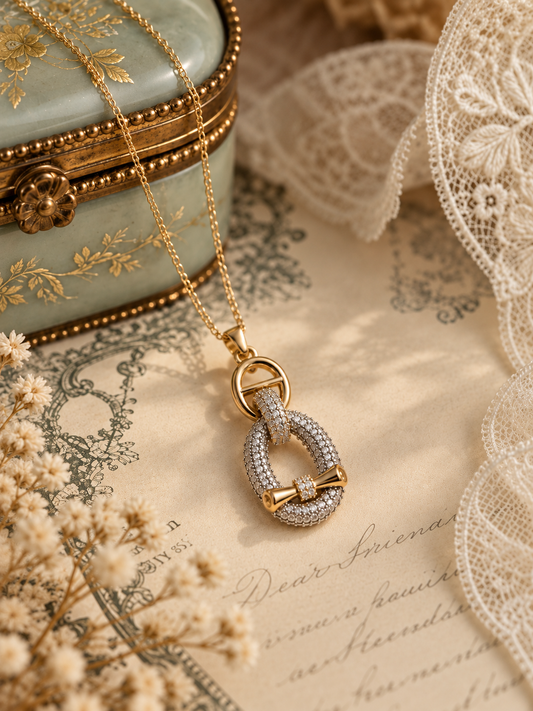 Odette Loop Pendant